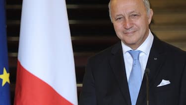 Le ministre des Affaires étrangères reconnait que le niveau de l'euro peut handicaper son action en 2015