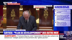Nouvelle-Calédonie: François Bayrou souhaite "que le processus politique reprenne avec des négociations qui devront aboutir à la fin de ce trimestre"