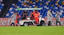 Kalidou Koulibaly évacué après une blessure lors du match Naples-Parme, le 14 décembre 2019