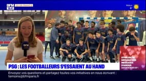 PSG: les joueurs de l'équipe u17 s'essaient au handball 