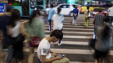 Image d'illustration - En cas d'accident avec une voiture autonome, les internautes veulent que les bébés en poussette, les enfants et les femmes enceintes soient sauvés.