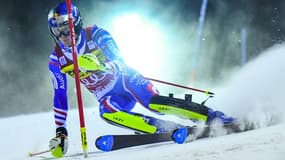 Le Français Clément Noël, lors de la première manche du slalom de Coupe du monde à Madonna di Campiglio, le 22 décembre 2021