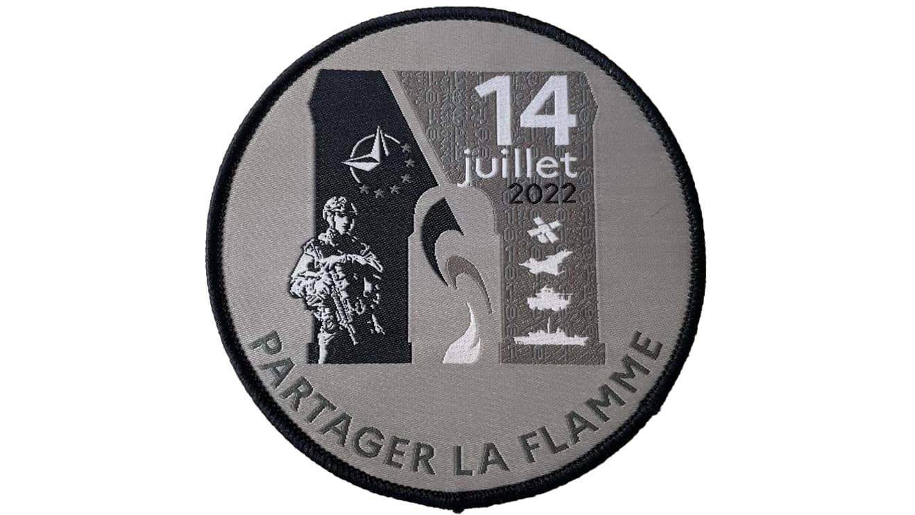 INFO RMC - le logo du défilé du 14 juillet 2022 : "Partager la flamme" INFO RMC - le logo du défilé du 14 juillet 2022 : "Partager la flamme"