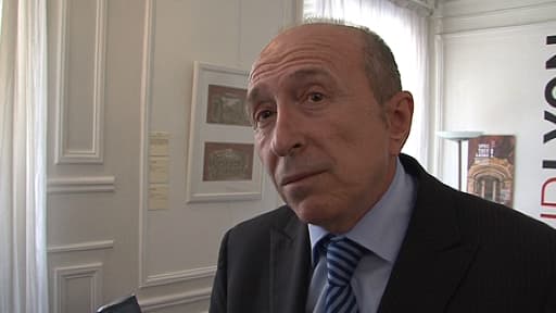 Le sénateur-maire PS de Lyon, Gérard Collomb, refuse d'appliquer de suite la réforme du gouvernement.