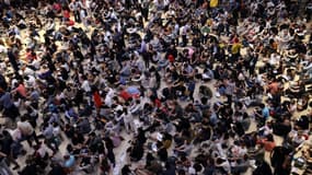 Un concert à Paris sous la pyramide du Louvre lors de la Fête de la musique le 21 juin 2019 (photo d'illustration)