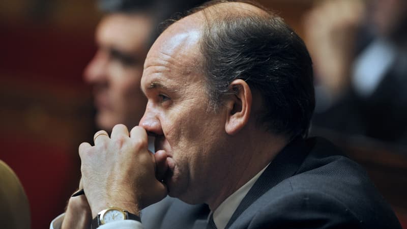 Le député UMP Daniel Fasquelle propose que les enfants adoptés par des couples gays puissent révoquer leur filiation à 18 ans.