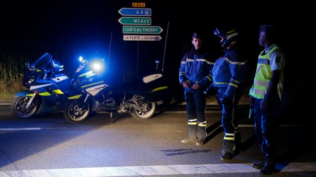 Les gendarmes à Sept-Sorts.