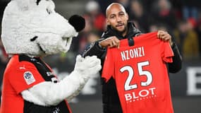 Steven Nzonzi présenté à Rennes