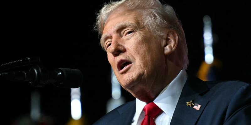 Donald Trump lors d'un discours devant les armées à Quantico le 30 septembre 2025