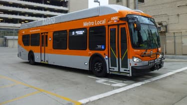 Les autobus de Los Angeles, fonctionnant au gaz naturel, vont être progressivement remplacés par des modèles électriques. (image d'illustration)