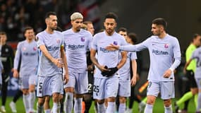 Busquets avec Aubameyang et Ferran Torres lors de Francfort-Barça, le 7 avril 2022