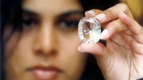 Le diamant "Koh-I-Noor" exposé d'une exposition intitulée "100 World Famous Diamonds" à Bangalore le 19 mai 2002.