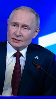 "Un moyen de détourner l'attention": Vladimir Poutine accuse la France de "piraterie" après l'interception du pétrolier de la flotte fantôme russe au large de Saint-Nazaire