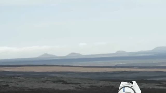 Après un an d'isolement, Cyprien Verseux retrouve l'air libre.