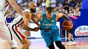 Battus par la Slovénie (82-88) dans un match dantesque marqué par les 47 points inscrits par Luka Doncic (2ème meilleure performance de l’histoire à l’Euro), les Bleus ont explosé de colère à la fin du match à cause d’un arbitrage douteux.


