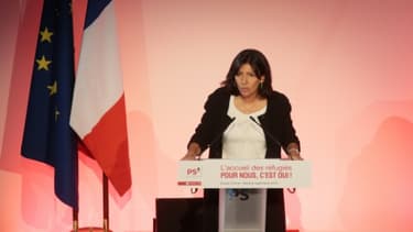 La maire de Paris, Anne Hidalgo, lors d'un meeting du PS en faveur de l'accueil des réfugiés, le 8 septembre 2015 au Cirque d'Hiver à Paris