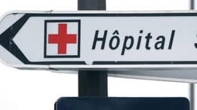 L'homme avait été blessé par balles dans un bar de la ville.