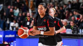 Janelle Salaün avec son club de Villeneuve d'Ascq