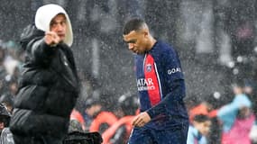 Kylian Mbappé à sa sortie du terrain lors du Classique OM-PSG, 31 mars 2024