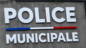 La façade de la police municipale de Neuville-en-Ferain en septembre 2022. (image d'illustration)