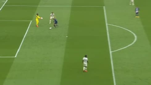 Le but de Mbappé lors de PSG-Lorient sur un gros quiproquo, 30 avril 2023 Le but de Mbappé lors de PSG-Lorient sur un gros quiproquo, 30 avril 2023