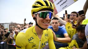 Tadej Pogacar au départ de la 3e étape du Tour de France à Plaisance le 1er juillet 2024