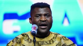 Francis Ngannou lors d'une conférence de presse en janvier 2024