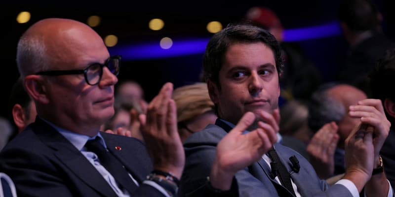 Édouard Philippe et Gabriel Attal le 7 mai 2024 à Paris