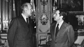 Le président français Valery Giscard d'Estaing avec le Premier ministre espagnol Adolfo Suarez à l'Elyséesee le 31 août 1977.