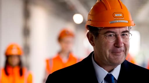 Martin Bouygues en visite sur le chantier du nouveau ministère de la Défense à Paris.