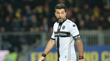 Gianluigi Buffon avec Parme.