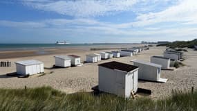 À Blériot-Plage, la mairie souhaite démolir les chalets de plage, mais les propriétaires se montrent récalcitrants