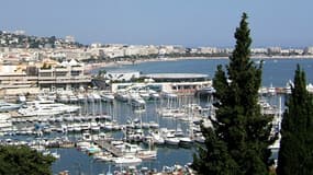 Vue de Cannes, le quartier Californie en arrière-plan