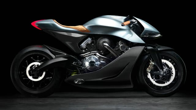 Aston Martin a dévoilé sa première moto ce mardi, en collaboration avec Brough Superior, au salon EICMA de Milan (Italie).