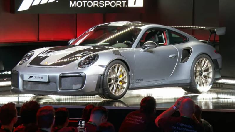 La seconde génération de la 911 GT2 RS a été dévoilée par Porsche à Los Angeles, lors du salon du jeu vidéo E3.
