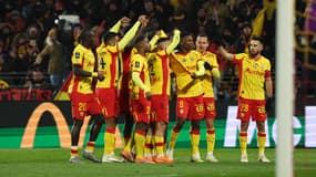 La célébration des joueurs lensois face à Strasbourg, le 22 novembre 2025