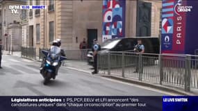 Législatives: Gabriel Attal quitte Matignon pour une réunion de groupe avec la majorité à l'Assemblée nationale 