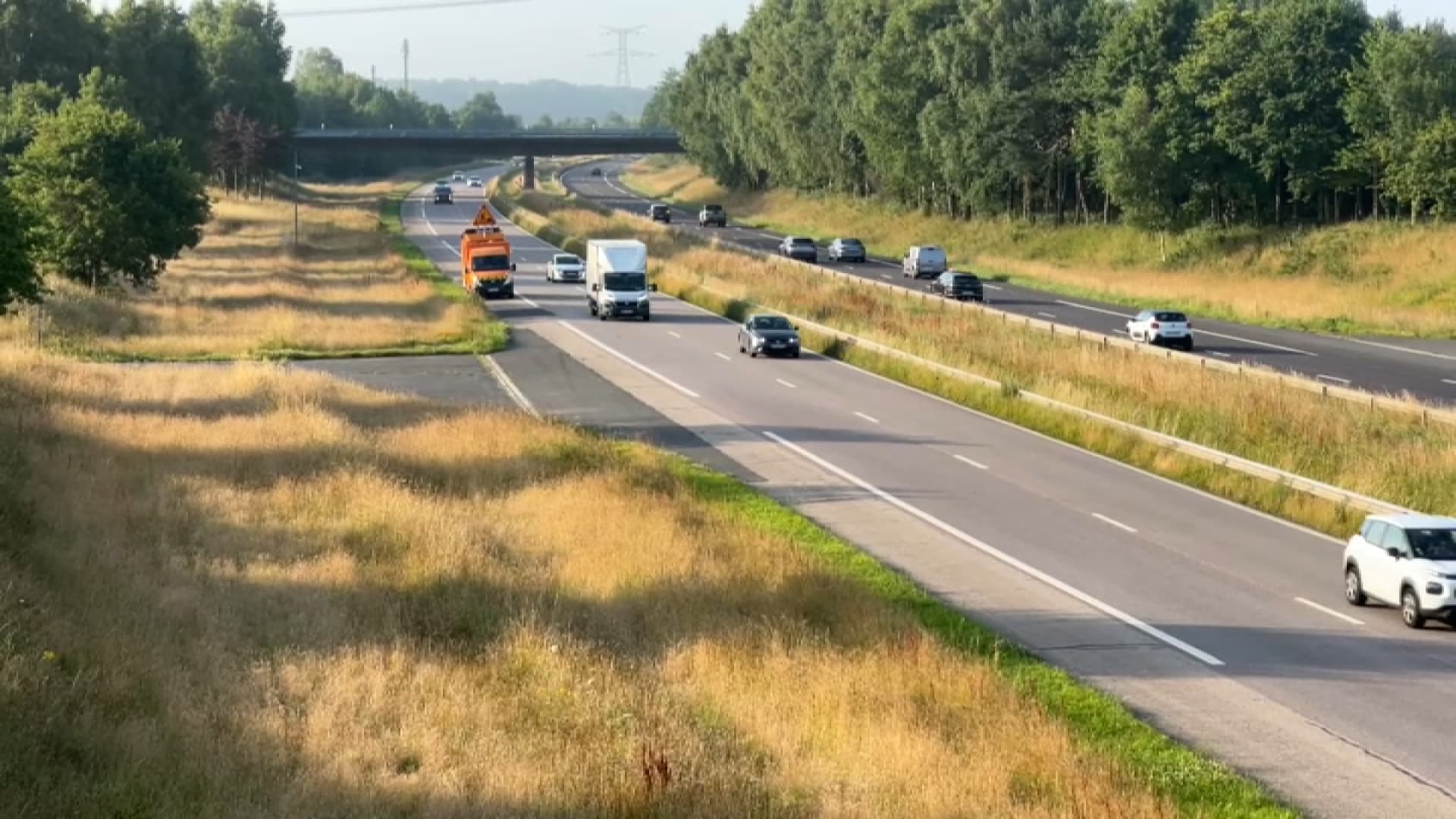 YVELINES: DES GRILLAGES INSTALLÉS AUTOUR DE LA RN 10 À RAMBOUILLET POUR ÉVITER LES TRAVERSÉES D'ANIMAUX