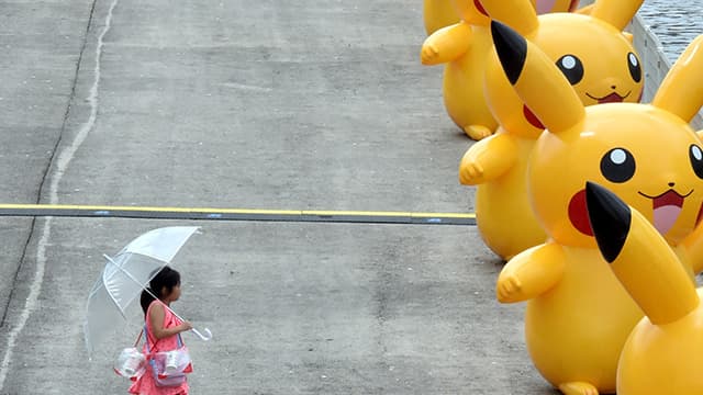 Des Pikachu défilent au Japon le 13 août 2015.