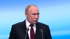Vladimir Poutine lors d'un discours le soir de sa réélection le 17 mars 2024 à Moscou.