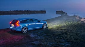 Polestar, le département sport de Volvo, ressort une nouvelle V60 (ainsi qu'une S60) estampillée de son badge. Un nouveau modèle plus puissant et toujours aussi élégant. 