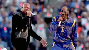 Les rappeurs Dr. Dre et Snoop Dogg lors du concert de la mi-temps sur Superbowl en 2022.