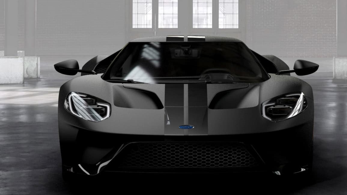 Voulant porter le deuil de nos espoirs d'un jour posséder une Ford GT, nous avons opté pour un look noir total.