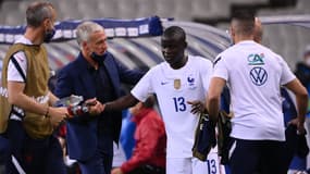 Didier Deschamps avec N'Golo Kanté, au Stade de France le 8 juin 2021