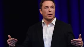 Les affaires d'Elon Musk ne sont pas au beau fixe, mais il n'en perd pas son sens de l'humour 