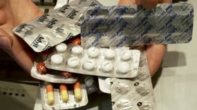 Des comprimés à base d'ibuprofène en juin 2005 à Paris. (Illustration)