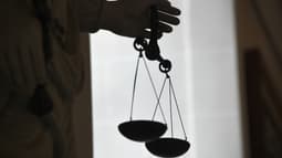 Un homme de 28 ans est jugé pour avoir tenté de tuer son fils, alors âgé de 13 mois, en 2021 (ILLUSTRATION)