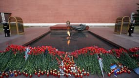 Cérémonie d'hommage après l'attentat de Saint-Pétersbourg à Moscou. 