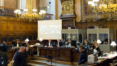 Lors de l'ouverture du procès en appel de la catastrophe de l'Erika, le 5 octobre 2009. La cour d'appel de Paris a confirmé la condamnation de Total pour "pollution maritime" pour le naufrage du pétrolier Erika en 1999 au large de la Bretagne et porté de
