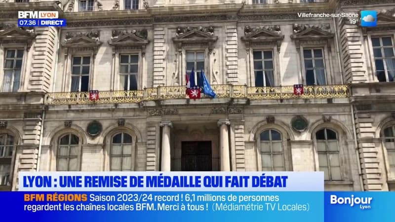 Lyon: une remise de médaille qui fait débat